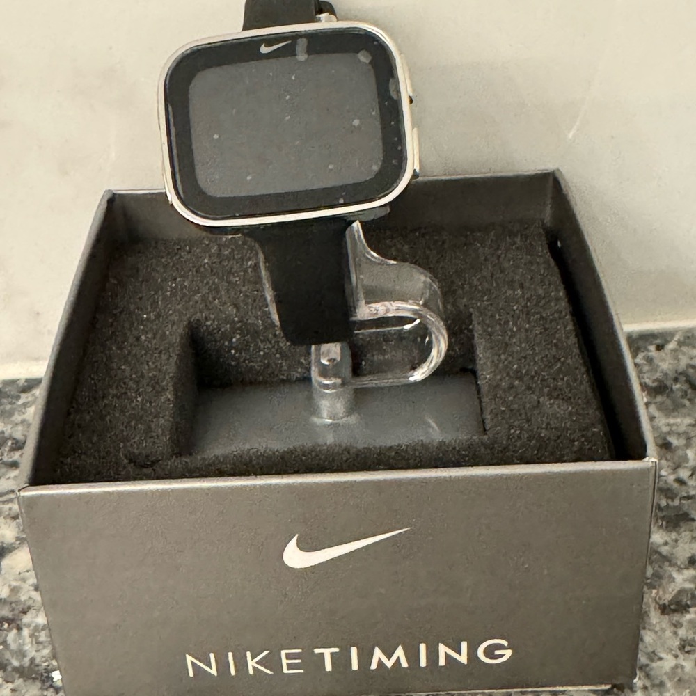 Nike timing Imara Keeva watch. New in box and tags - Picture 2 of 8